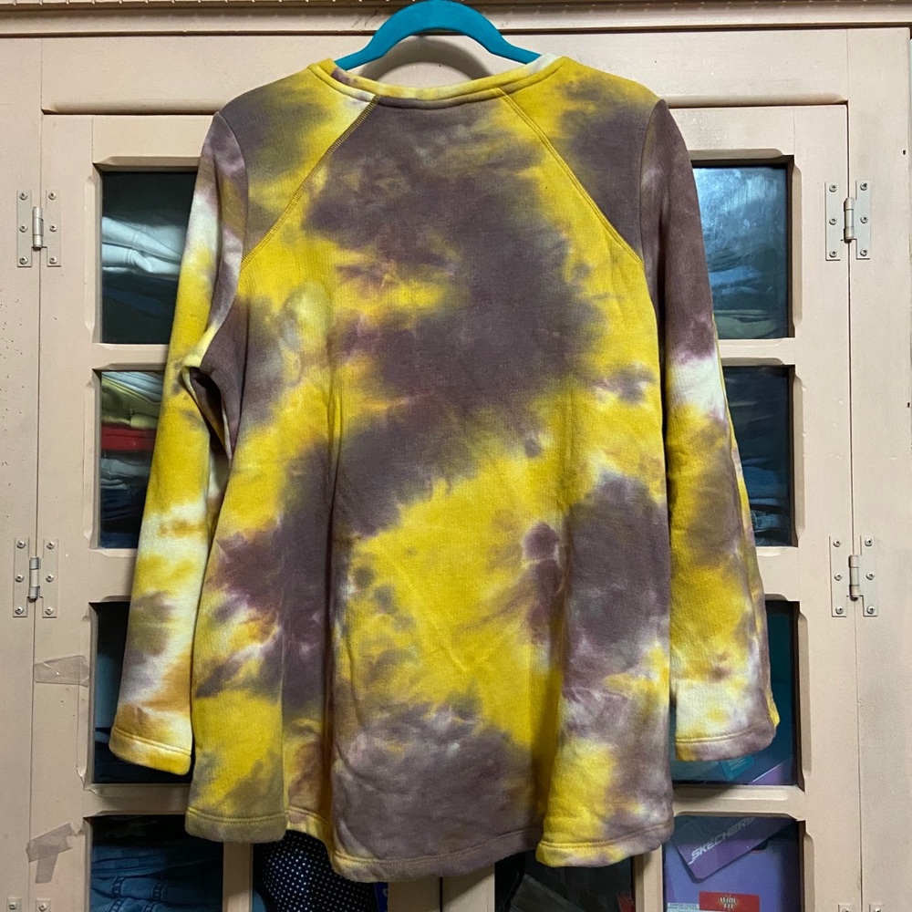 LOGO Lounge Cozy V neck Tie Dyed Sweatshirt - Picture 4 of 11